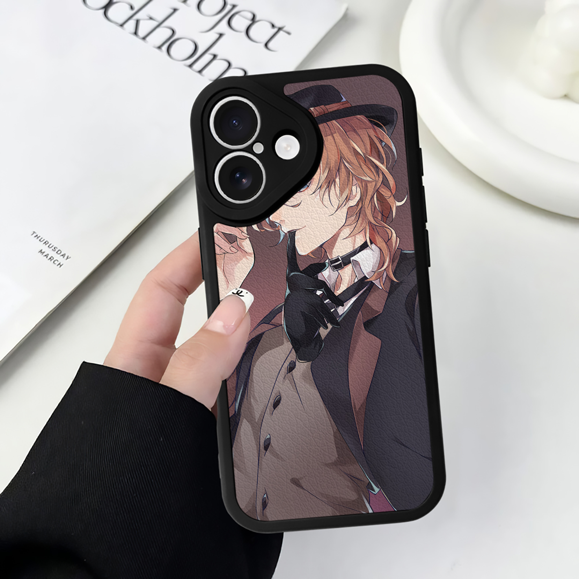 （画像用） 文豪ストレイドッグス Bungo Stray Dogs 【iPhone 16シリーズ対応】シリコンスマホケース（レザー調） 材質：シリコン